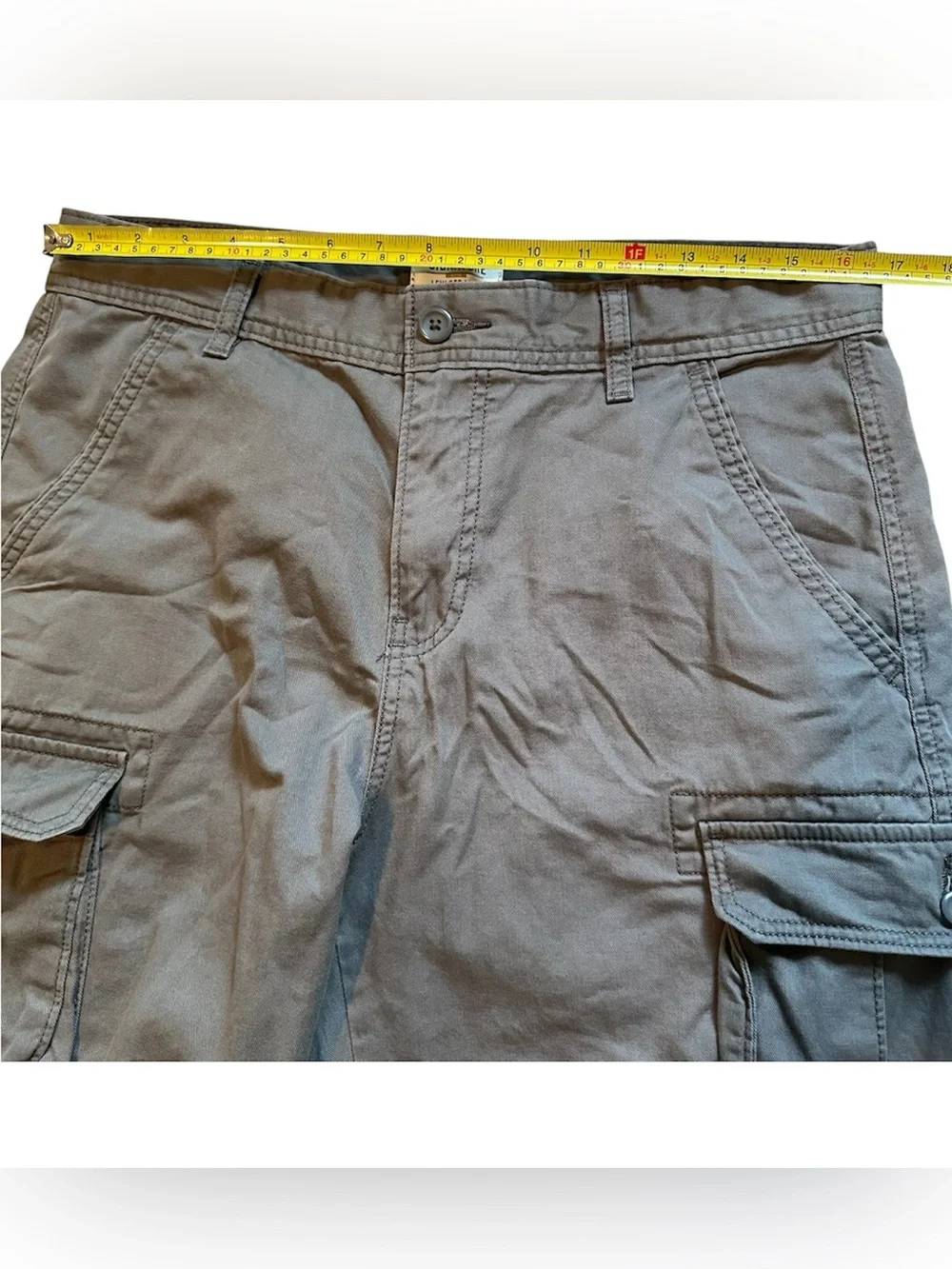 Signature by Levi Strauss Cargo Shorts Gray Men’s W33 Cotton Utility Casual